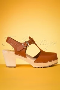 60s Highwood T-Strap Leather Clogs In Tan