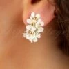 60s Flower Stud Earrings In Gold And White -King Louie Shop 192687 Glamfemme 37754 Flower Stud Earrings Gold White20210204 040MW category