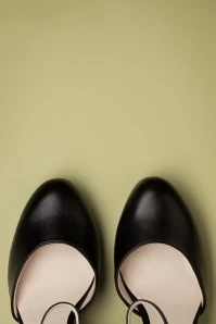 Tamaris 50s Gia Pumps In Black 4 Tamaris 50s Gia Pumps In Black - Image 2