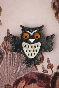 A Halloween Hoot Brooch