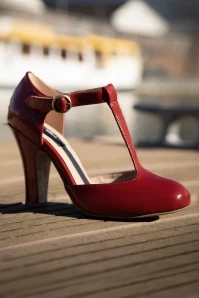 June Effortlessly Elegant Patent Pumps In Fiery Red 4 June Effortlessly Elegant Patent Pumps In Fiery Red - Image 2
