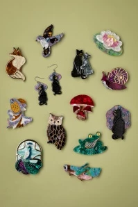 Painted Shell Brooch 6 Painted Shell Brooch - Image 4