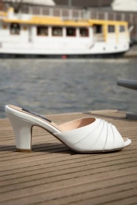 Ava Paloma Blanca Slip On Mules In Cream 6 Ava Paloma Blanca Slip On Mules In Cream - Image 4