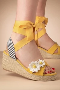 Lady Daisy Wedges In Yellow
