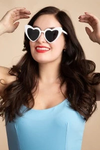 50s Cat Eye Heart Shades In White 5 50s Cat Eye Heart Shades In White - Image 3