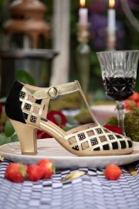 Ava Luscious Love Pumps In Black And Gold