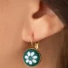Goldplated Daisy Dot Earrings In Teal 2 Goldplated Daisy Dot Earrings In Teal -King Louie Shop 247096 Urban Hippies 48754 hairclip set gold flowers 230906 0008W category