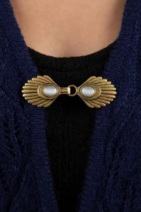 Venus Vest Clips In Gold And Frosty White