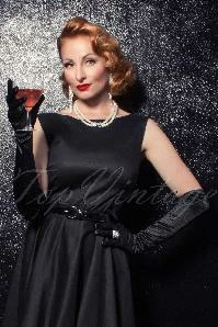 The Satin Chic Gloves In Black